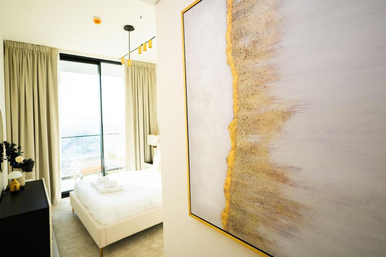 Luxury 1br On High Floor Jvc