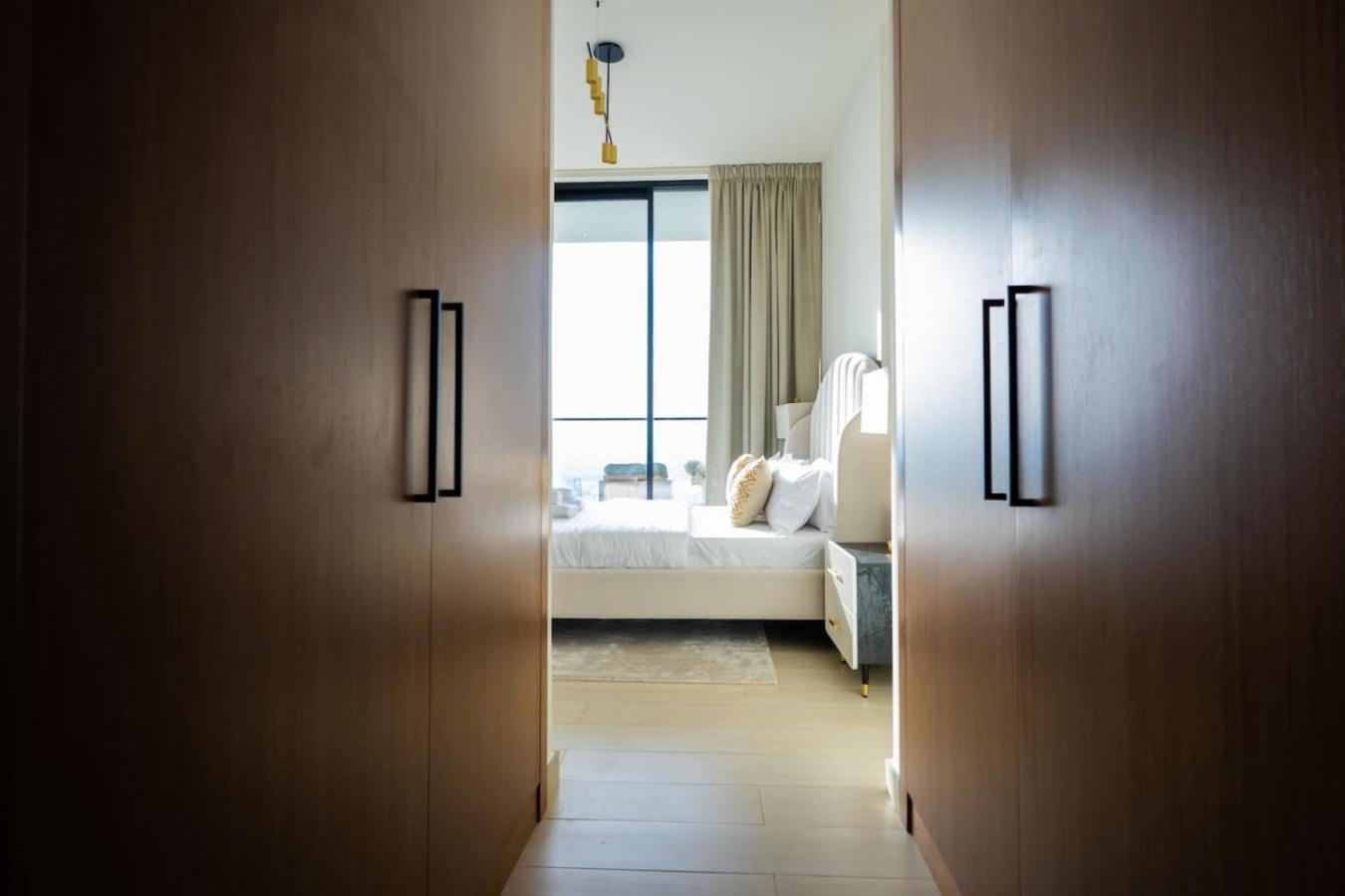 Luxury 1br On High Floor Jvc * Dubai